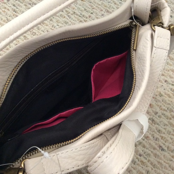 🆕 The Sak pebbled leather off-white crossbody bag - Picture 7 of 8